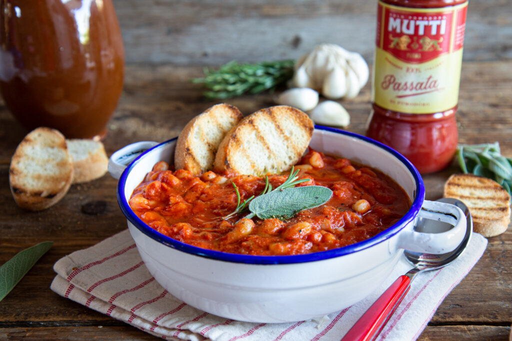 White Beans in Tomato Sauce