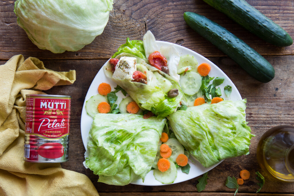 Lettuce wrap with Mutti Peeled Tomatoes