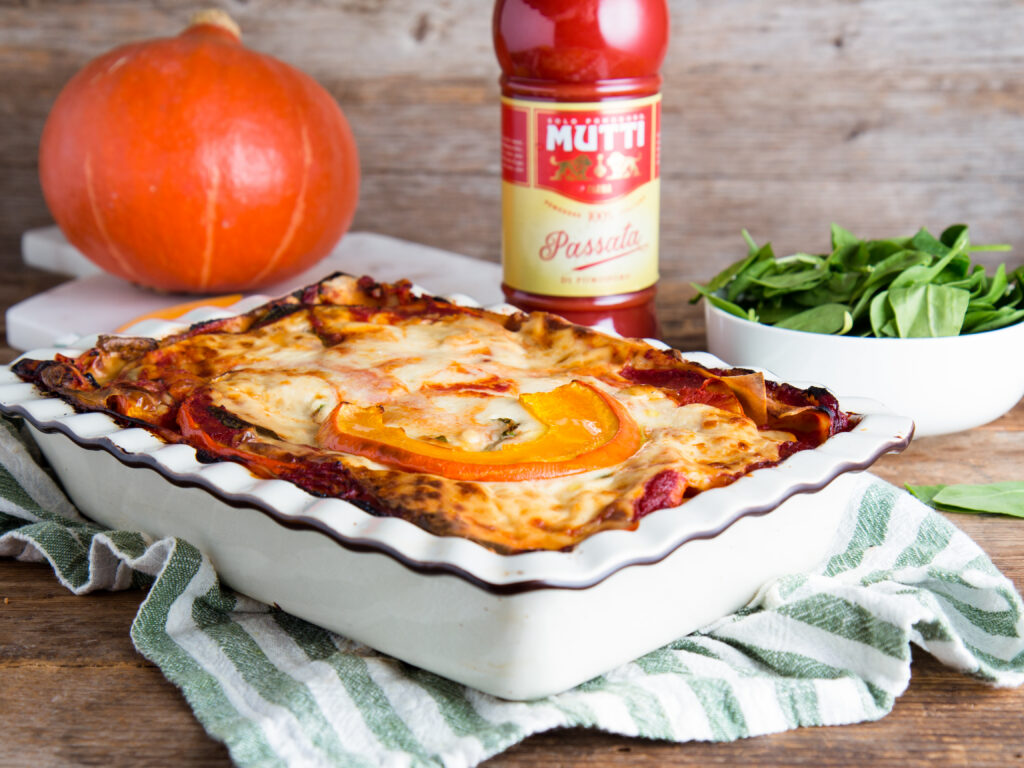 Pumpkin lasagna with Spinach and Tomato Sauce