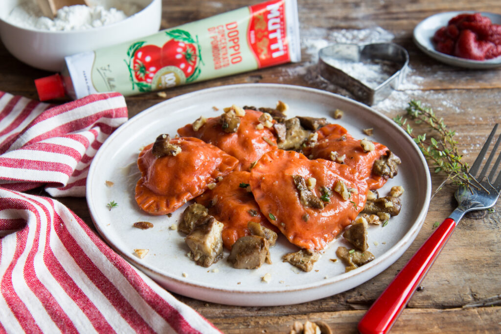 Tomato ravioli with porcini mushrooms