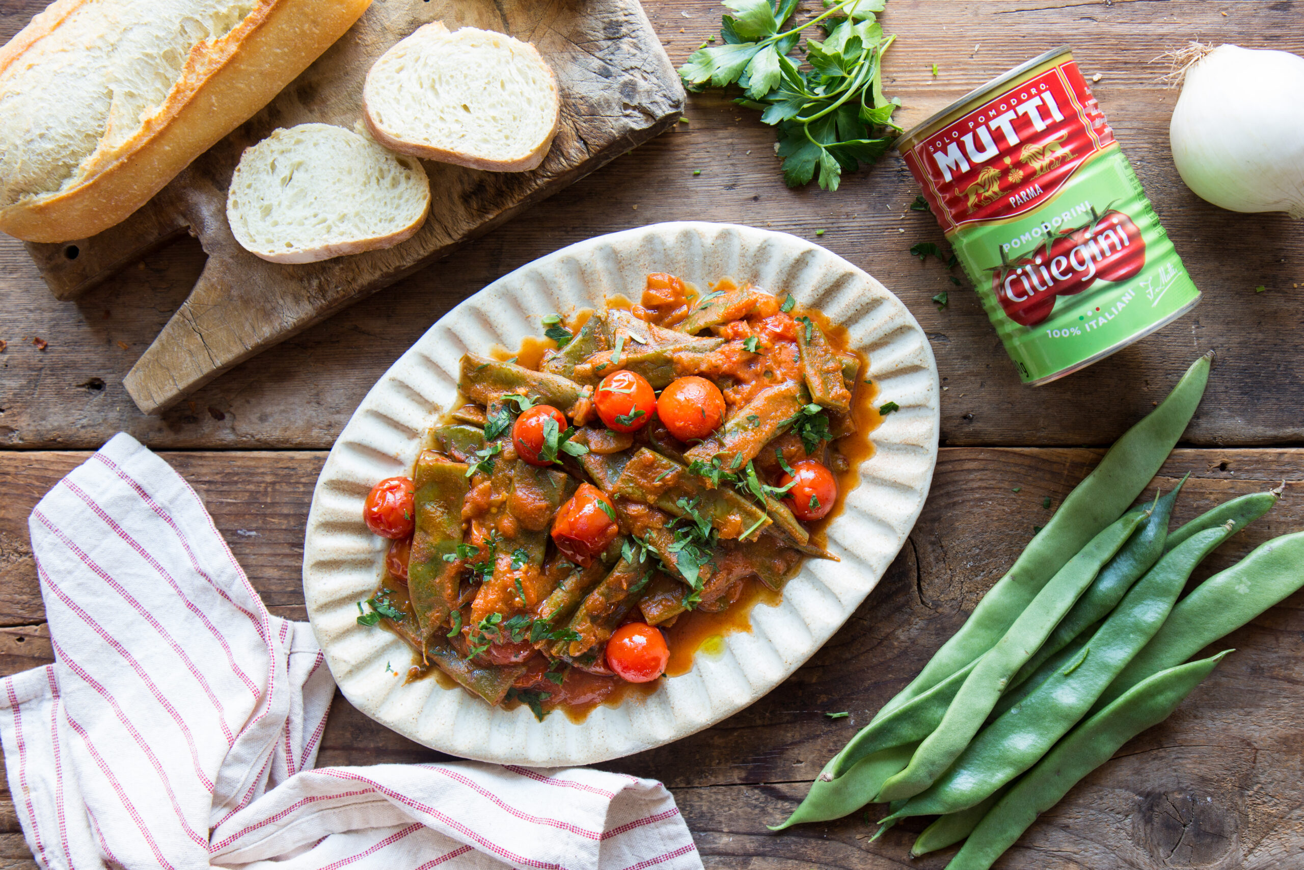 Flat Green Beans with Tomato Sauce