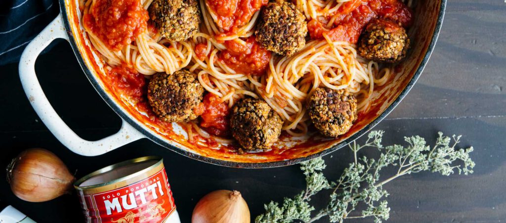 Vegan Italian meatballs with spaghetti