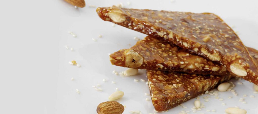 Crunchy nougat with Mutti TRIPLE concentrated tomato paste