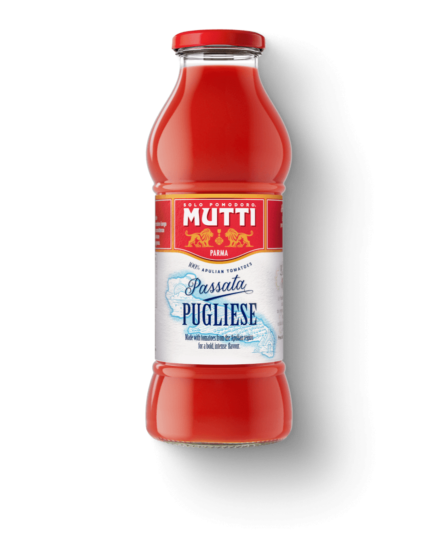 Mutti Passata Pugliese with Plum Tomatoes in a glass bottle